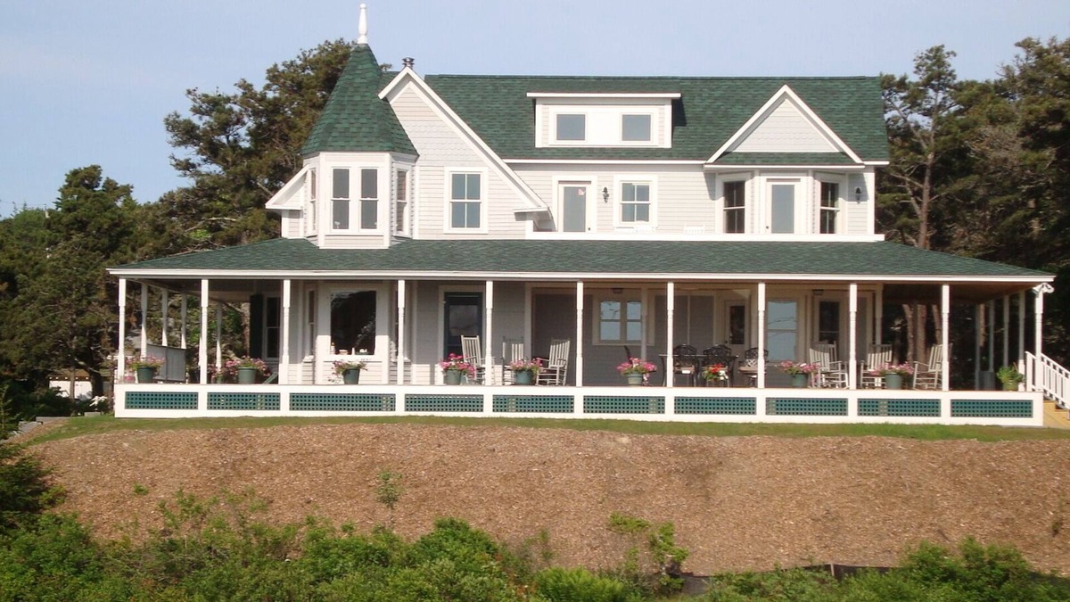 Phippsburg Cottage | Popham Beachfront and Oceanfront Charming Victorian
