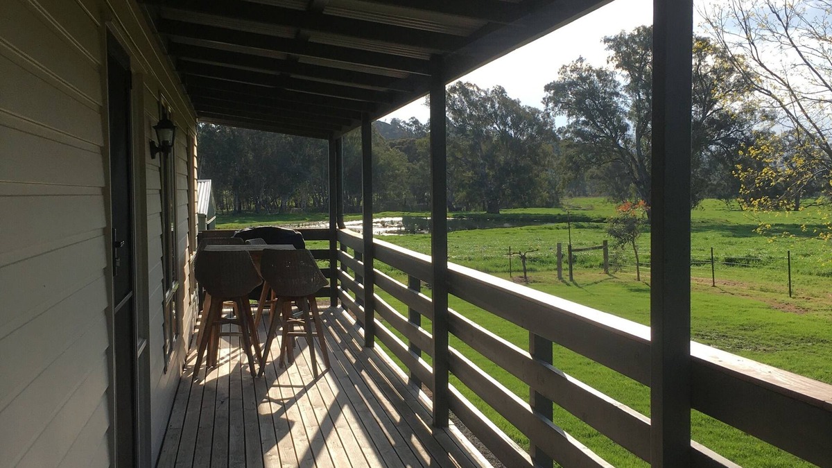 Homewood House | 'Poppy's', Rail Trail to Yea