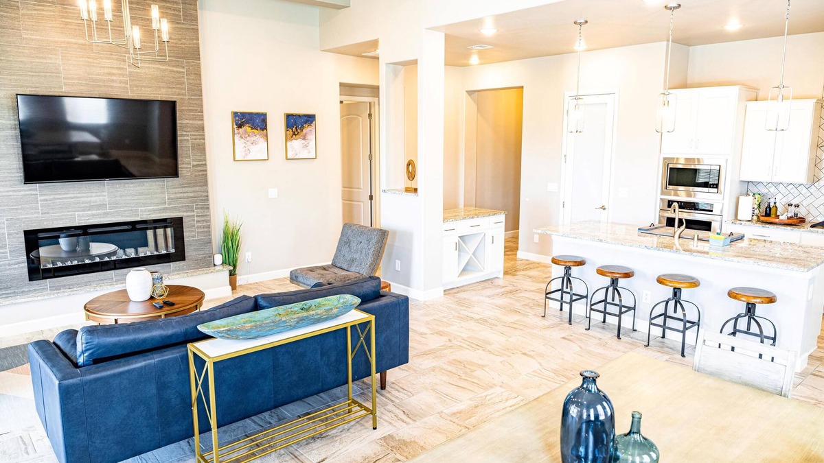 Las Cruces House | Popular MODEL HOME! Gorgeous Home-away-from Home - 7mi from Dwntn/PET FRIENDLY!