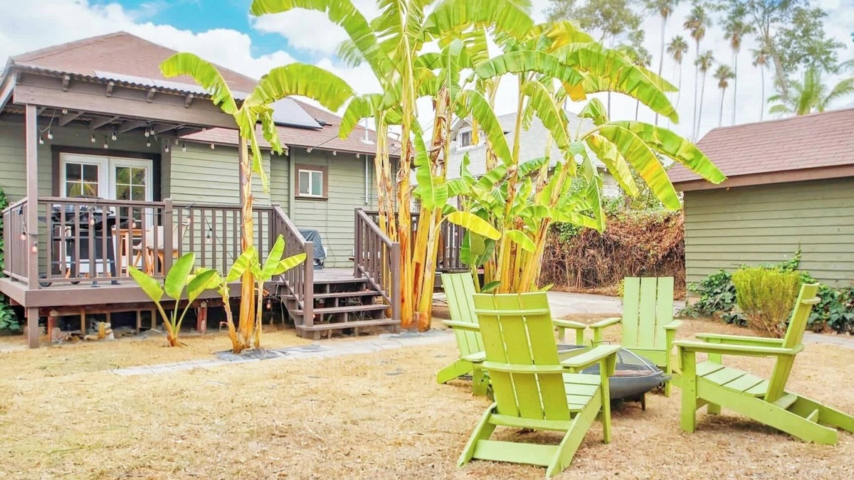 Downtown Los Angeles House | Porch & Lush Garden Bright 3BR Escape