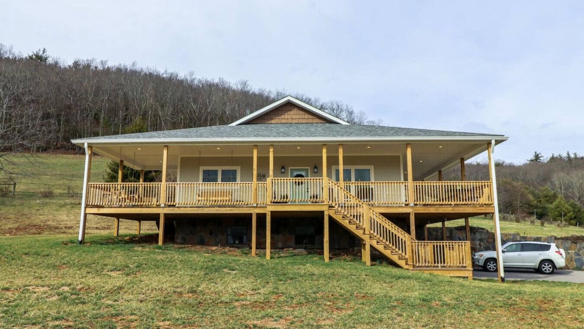 Burks Fork House | Porch n' Pasture Farm - make memories here, by Buffalo Mountain Getaway