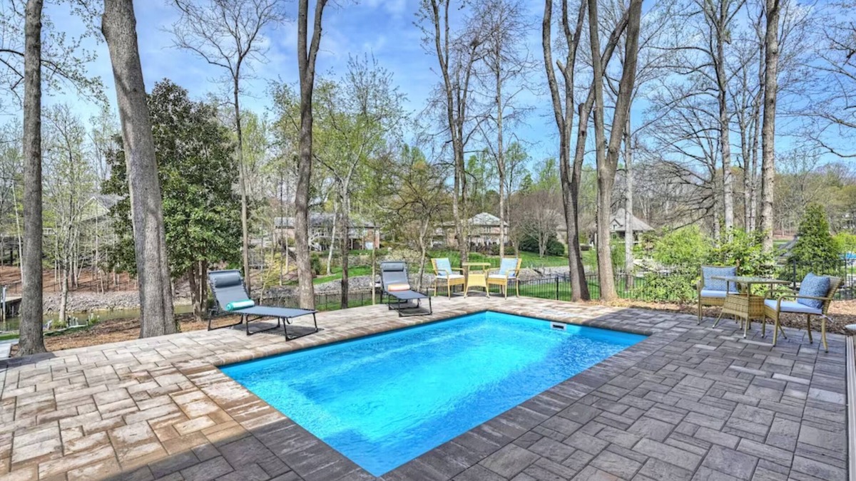 Mount Mourne House | Porch Paradise by AvantStay | New Pool, Firepit