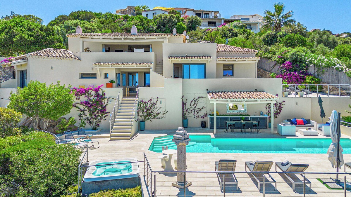 Pantogia Villa | PORT CERVO DESIGN AND COMFORT Villa pool and jacuzzi, beautiful view Pevero