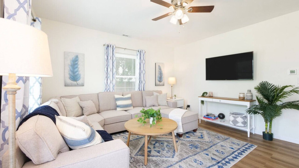 Port Clinton House | Port Clinton Getaway Near the Beach