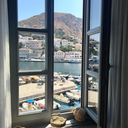 Hydra House | Port Mansion Hydra 1