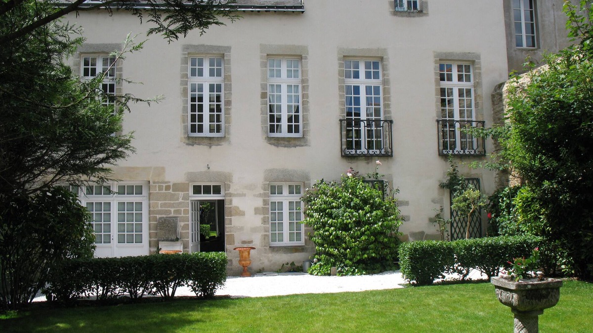 Vannes House | Port of Vannes, "Côté Venelle" garden on ramparts