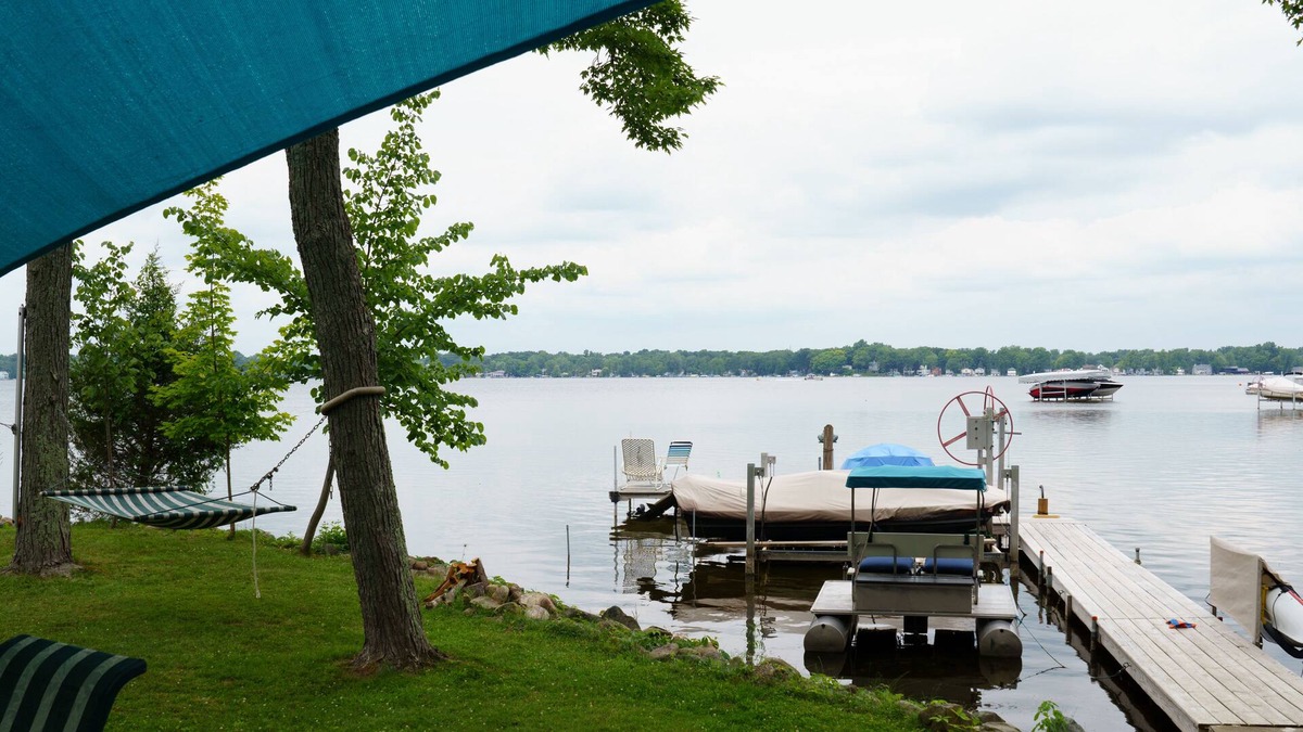 Pinckney Cottage | Portage Lake Waterfront Cottage with spectacular sunset views.