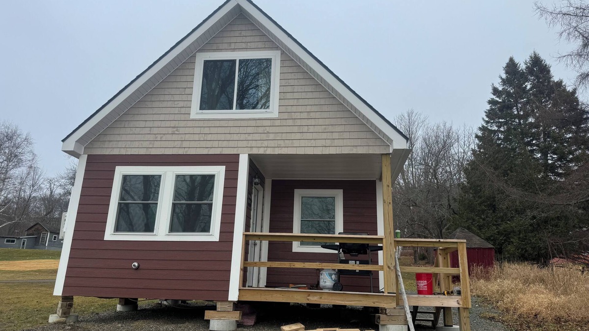 Portage Lake Cabin | Portage Lakeside Cabins, The Bird's Nest