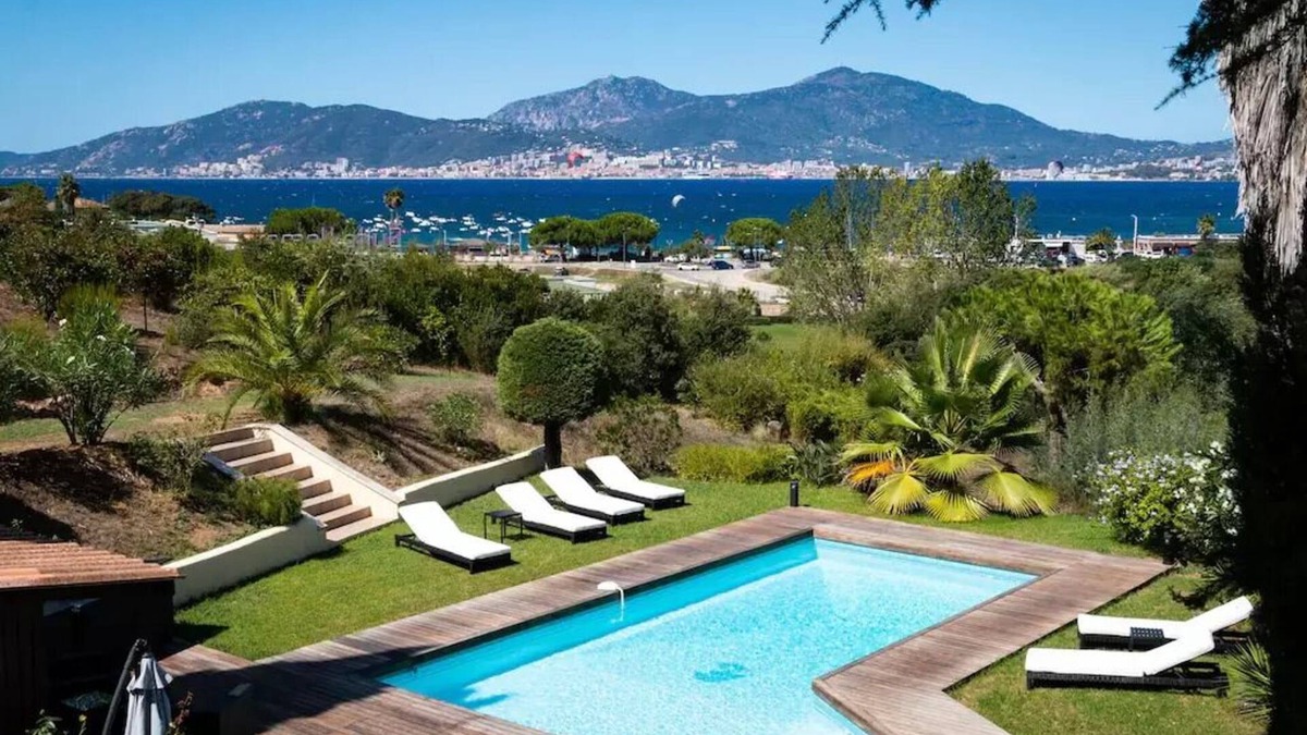 Grosseto-Prugna Villa | Porticcio center: sea view, private heated pool