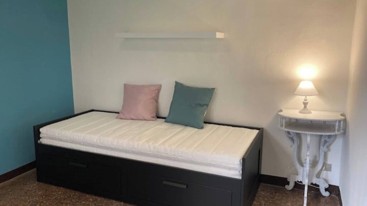 Historic Center Apartment | "Portico dei Servi": Central Historical Apartment