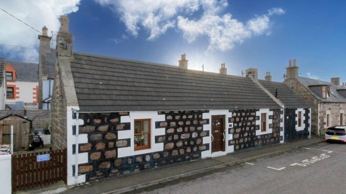 Buckie Cottage | Portknockie Coastal Cottage Retreat