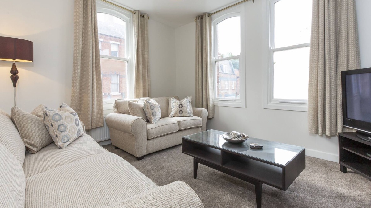 York Cottage | Portland Apartment - sleeps 3 guests in 2 bedrooms