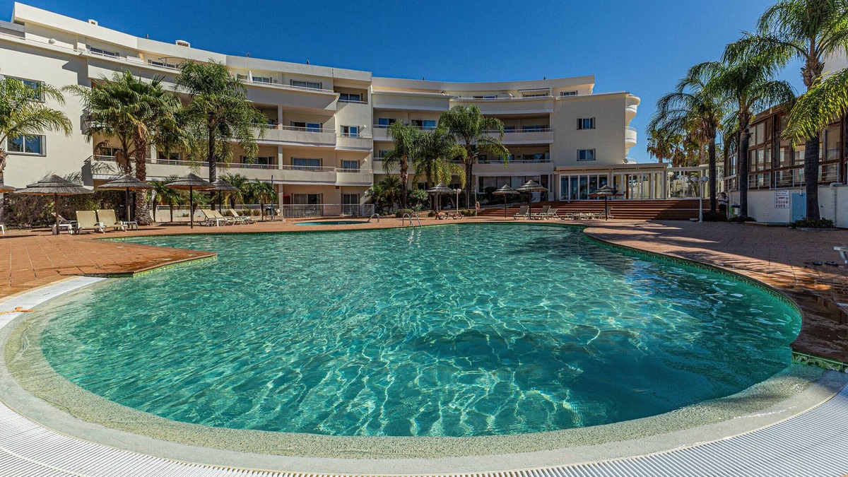 Porto de Mos Apartment | Porto de Mos Beach: Pool | Gym | PetFriendly