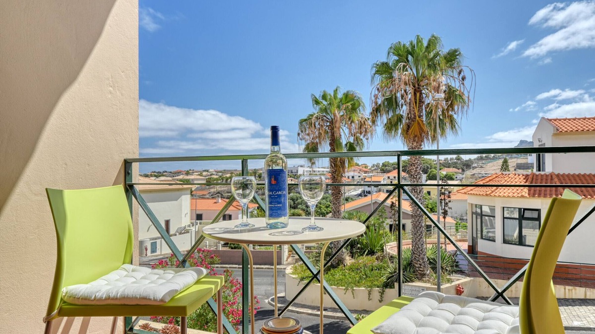 Vila Baleira Apartment | Porto Santo Pip House, a Home in Madeira