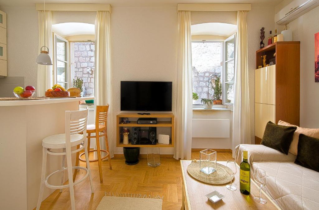 Old Town Apartment | Portun Apartment