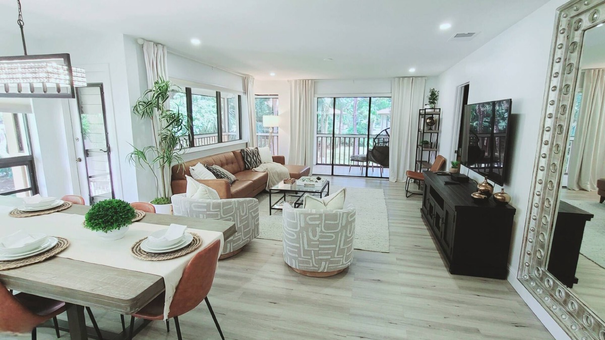 Hunt Club Condo | POSHPADZ Presents Treetop Villa Sleeps 5 Beach PGA Golf Resort