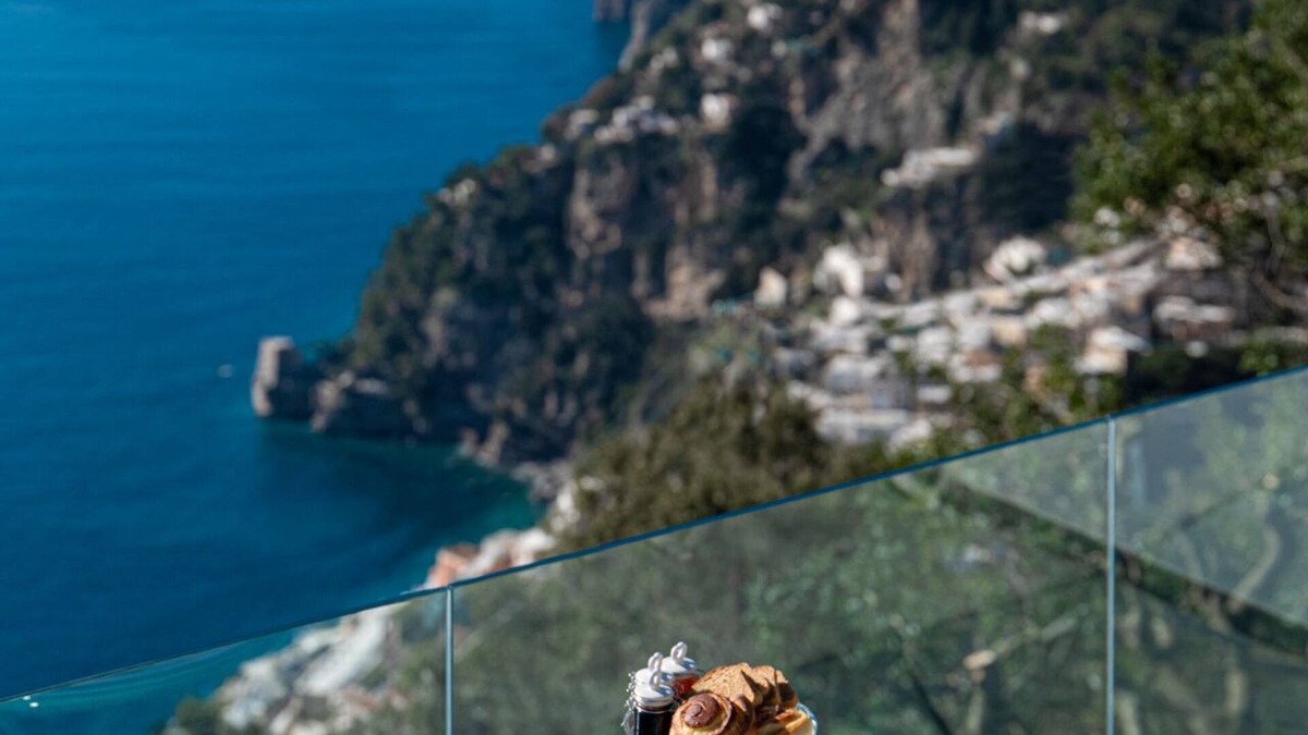 Montepertuso House | Positano house with private Hammam, suspended between sea and sky in nature.