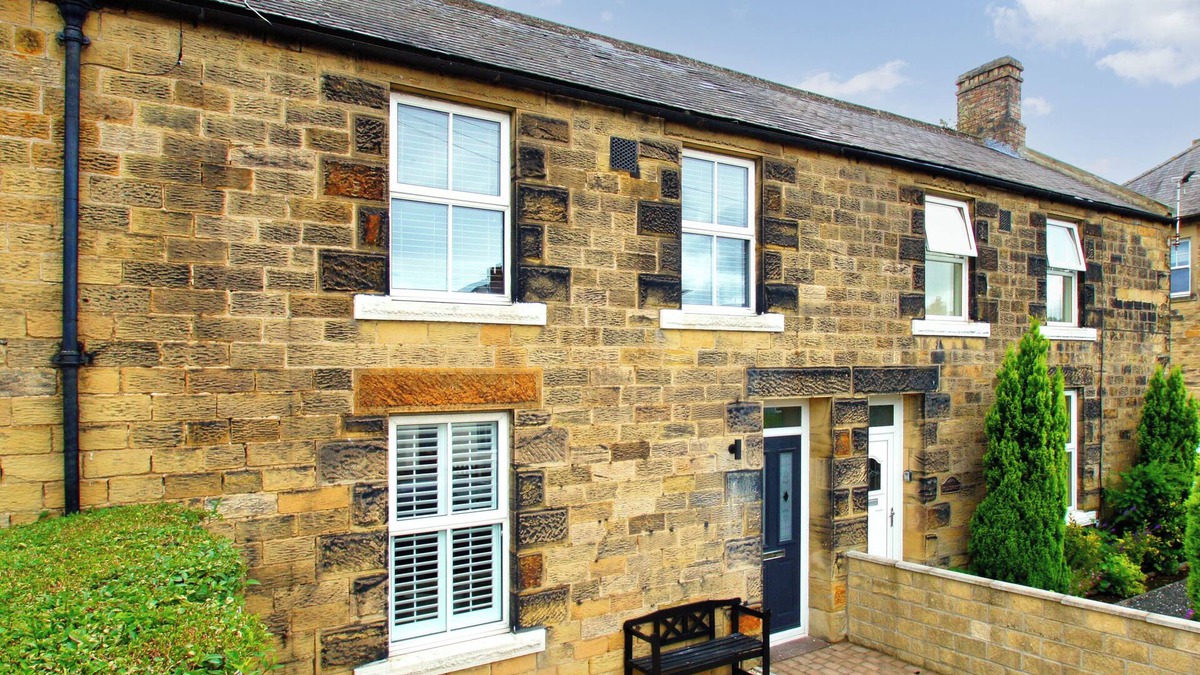 South Charlton Cottage | POTTER’S COTTAGE, family friendly, with open fire in Alnwick