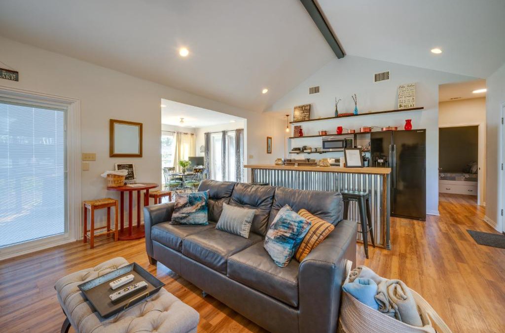 Pottsboro House | Pottsboro Vacation Rental - Walk to Lake Texoma!