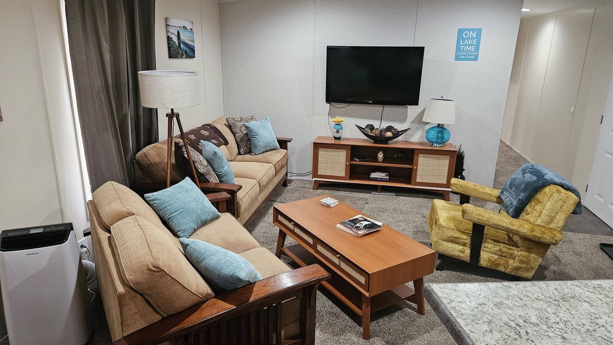 Page House | Powell Paradise Antelope canyon/Lake Powell Dog Friendly, Gated, Boat/RV parking