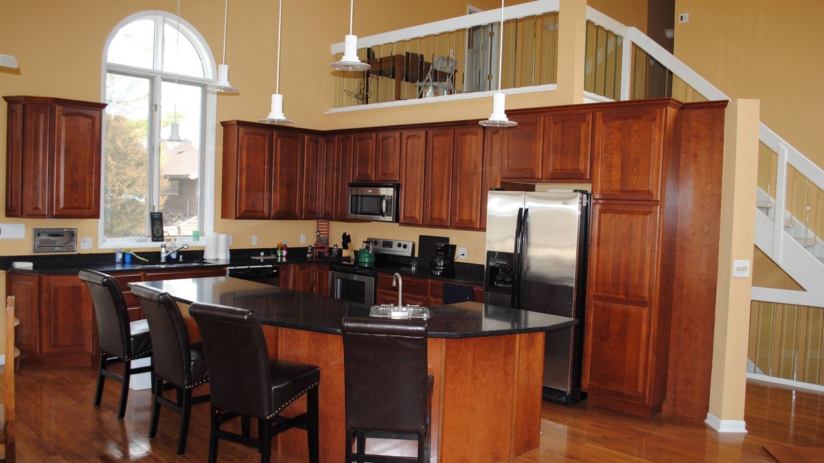 Powers Lake House | Powers Lake House- Sleeps 12: