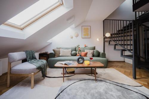 Vinohrady Apartment | Prague Days - Attic Maisonette - Workspace - Netflix - Vinohrady