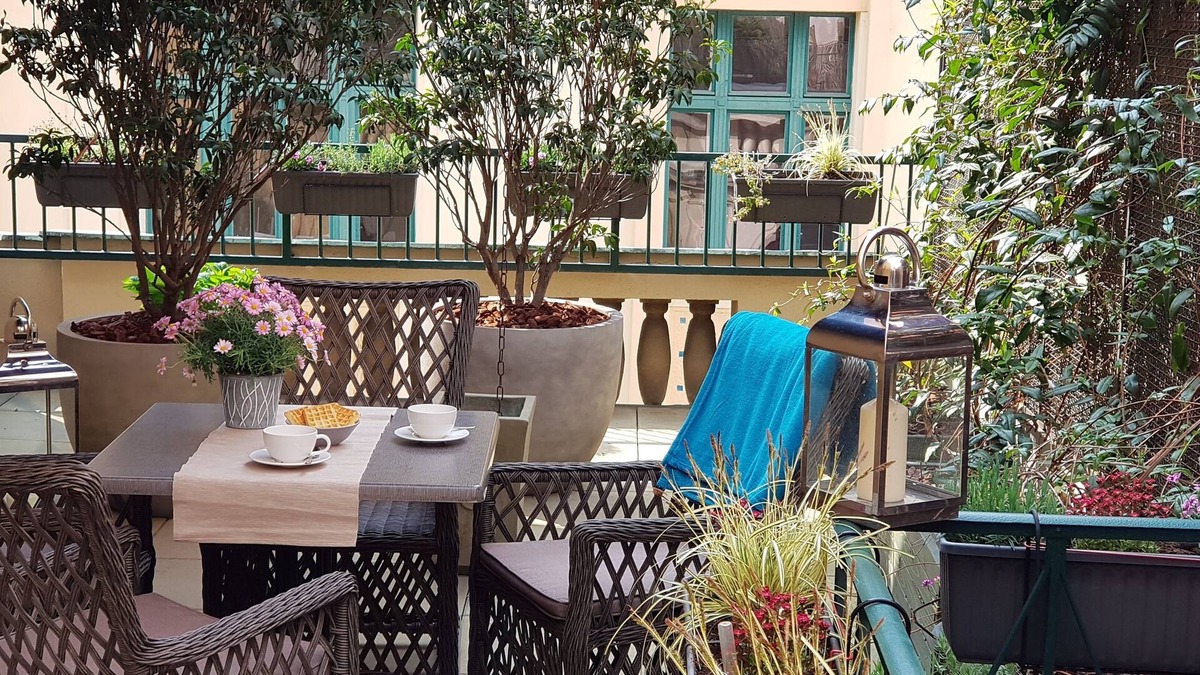 Stare Mesto Apartment | PragueOne Apartment, AC, 40-sqm private terrace in the Hearth of Praguen