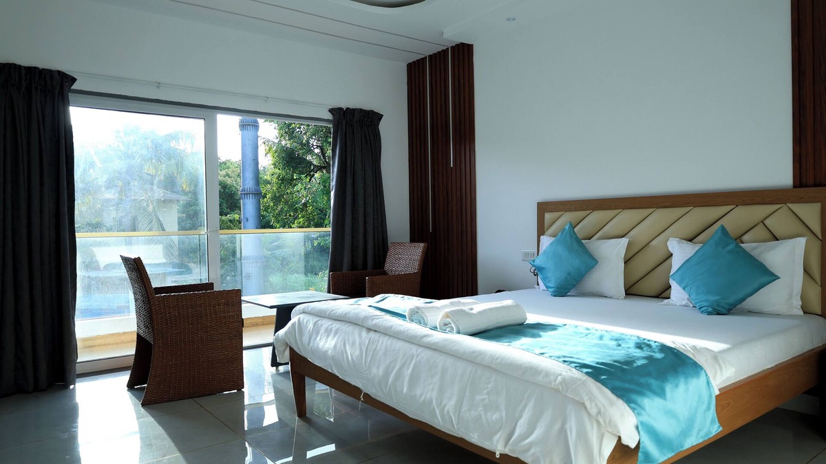 Kihim Hotel | Prasanna Beach Resort