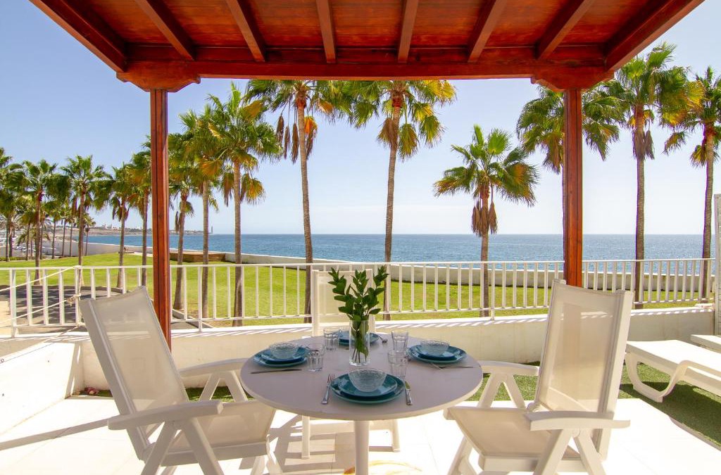 Pasito Blanco Apartment | Preciosa vista al mar en primera línea