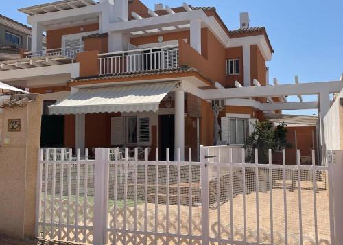 Monte Faro House | Preciosa casa con patio R54 by Novadesta