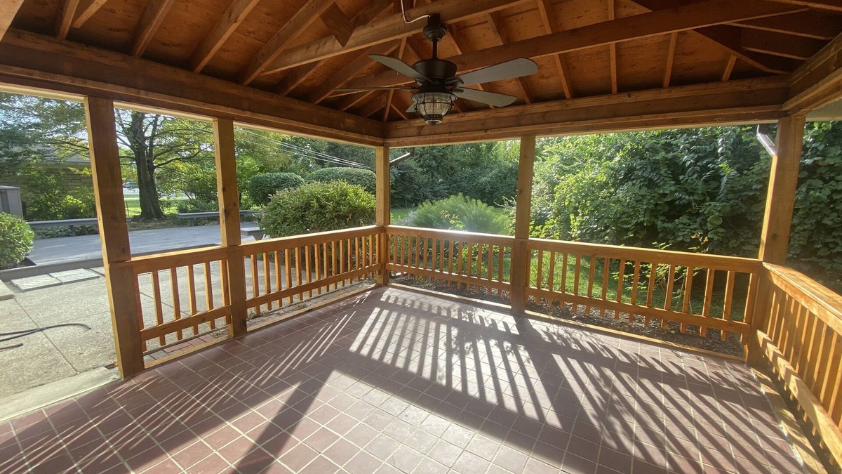 Columbus House | Precious Ranch, newly renovated and spacious yard!