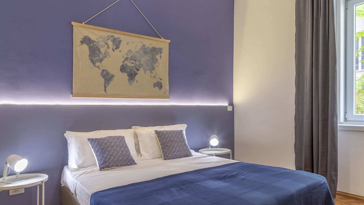 Trieste City Centre Apartment | Precious Room with Private bathroom ★Persian Blue ★Wifi