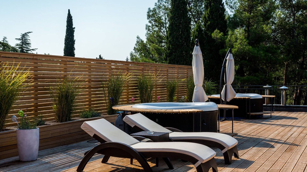 Sarsoni Hotel | Preelook Apartments and Rooms