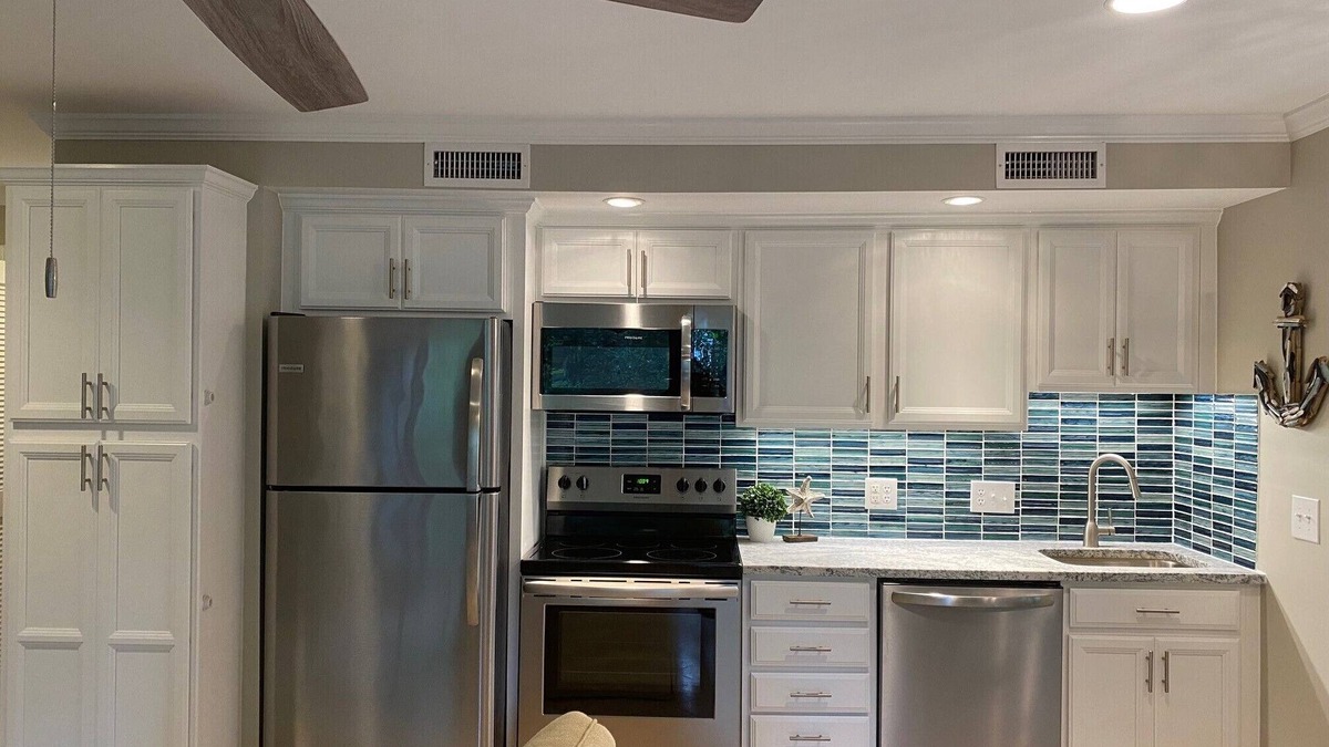 Kiawah Island Villa | Premier 1 Bedroom Villa. - POOL ACCESS! 1 minute walk to the Beach!