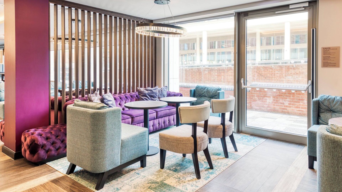 Banbury Hotel | Premier Inn Banbury Town Centre - Castle Quay