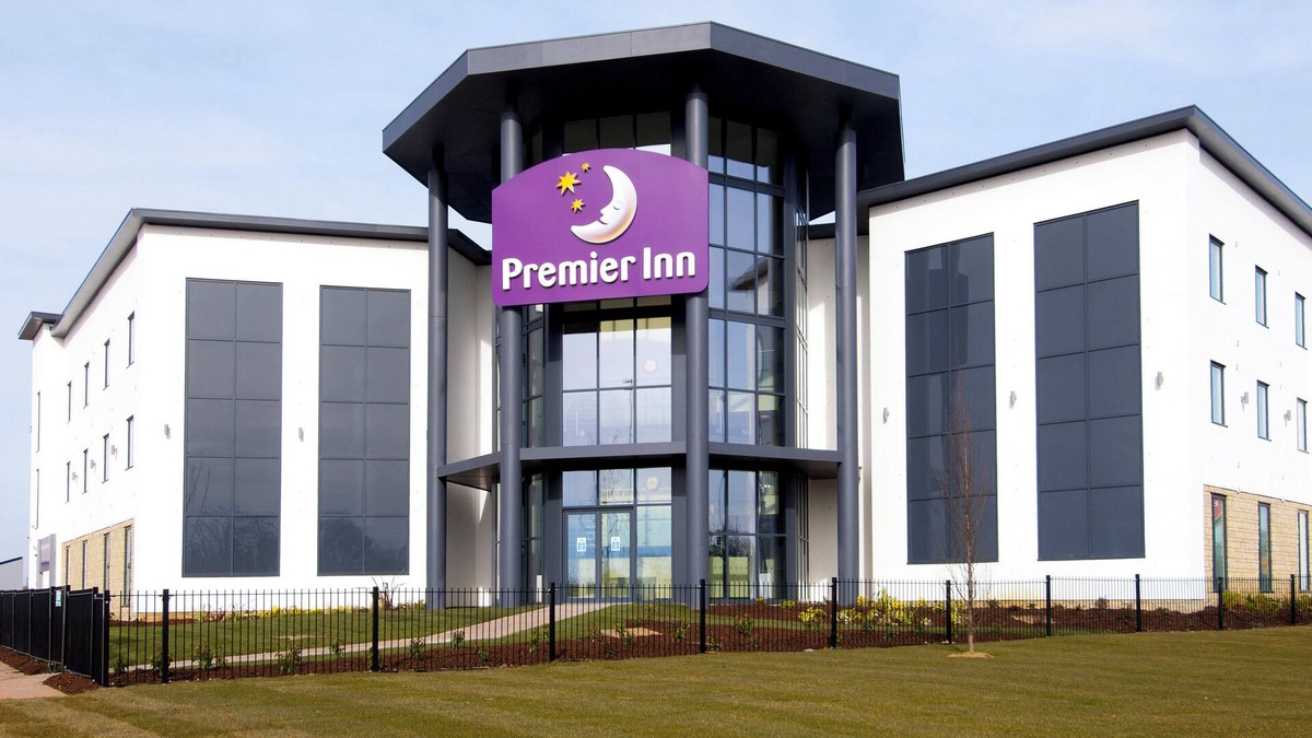 Bicester Hotel | Premier Inn Bicester