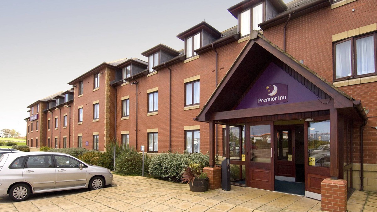 Blackpool Hotel | Premier Inn Blackpool East - M55 J4