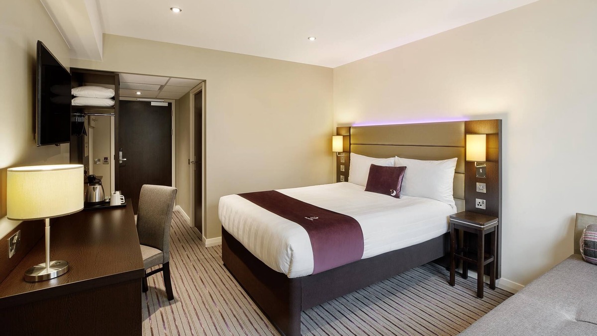 Buckingham Hotel | Premier Inn Buckingham