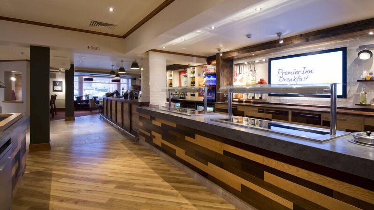 Tunstall Hotel | Premier Inn Newcastle Under Lyme