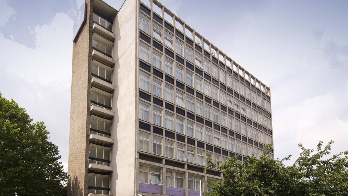 Palace Riverside Hotel | Premier Inn London Putney Bridge