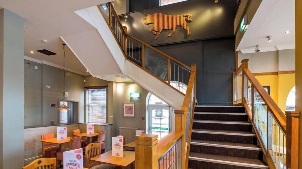 Salford Hotel | Premier Inn Manchester Salford Quays