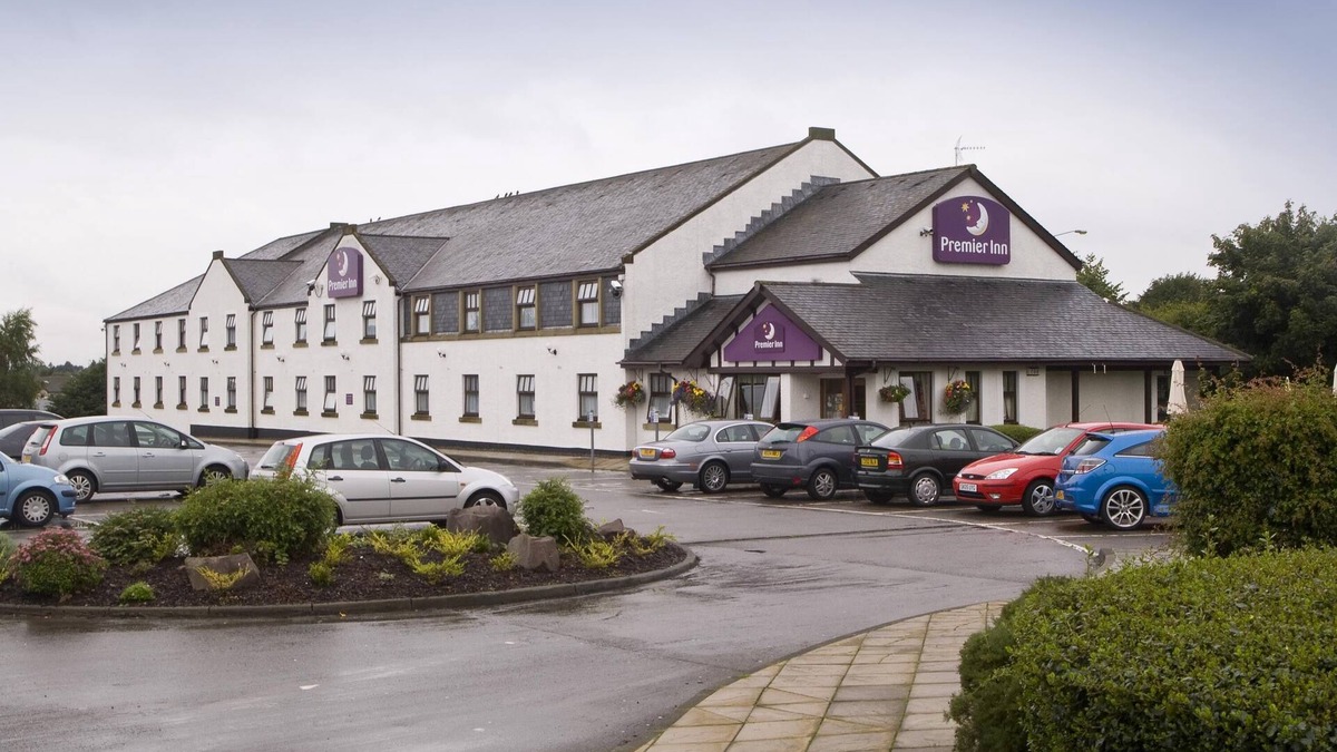 Stirling Hotel | Premier Inn Stirling South - M9 J9
