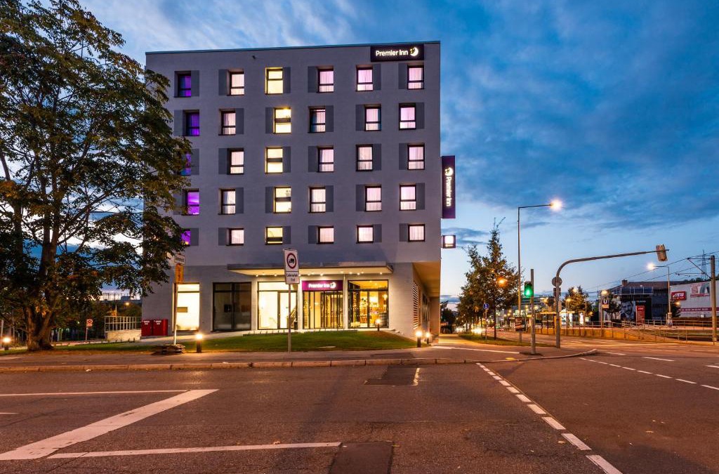 Feuerbach-Ost Hotel | Premier Inn Stuttgart Feuerbach