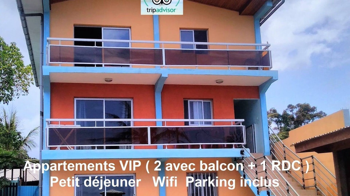 Kribi Apartment | Premium 2 Bedroom Apartment (4) Bathroom and showe