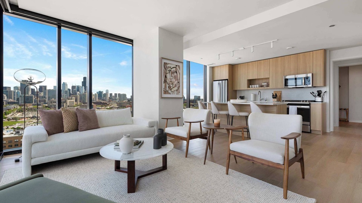 River North Apartment | Premium 2BR Apartments in Lincoln Park