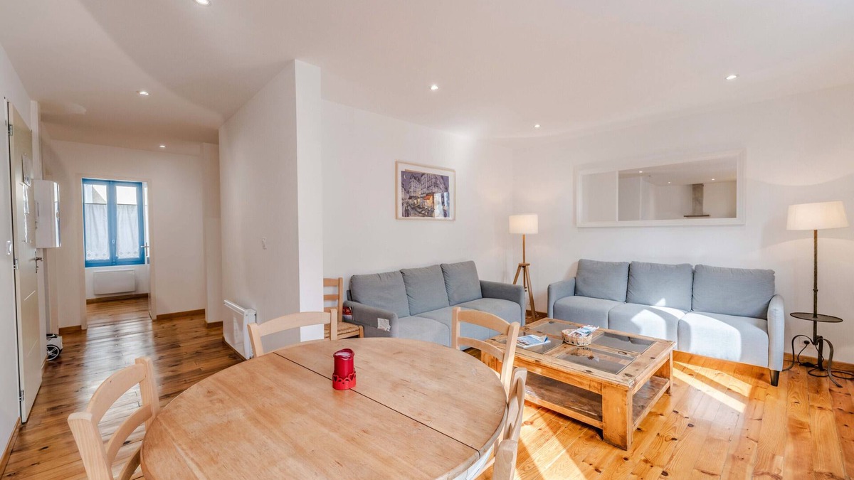 Ax-les-Thermes Apartment | Premium 3-Star Apartment in Ax-les-Thermes - Ski, Thermal Baths, and Nature Nearby
