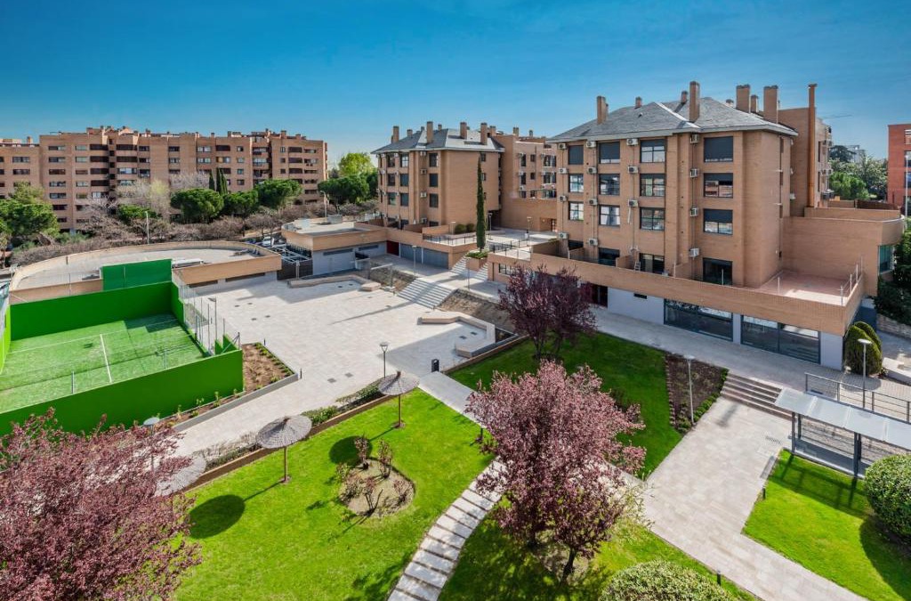 San Juan Bautista Apartment | Premium Accomodation in La Rosaleda - Madrid