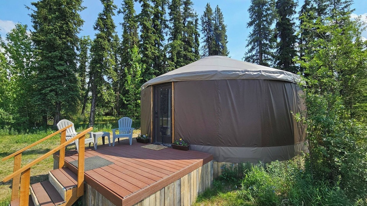 Nabesna House | Premium Comfort in the Wilderness