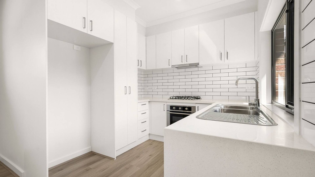 St. Albans House | Premium Double Bedroom In A Beautiful Suburb