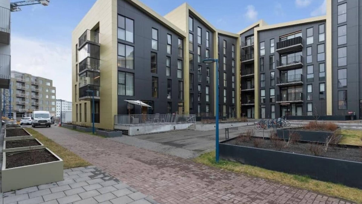 Teigar Apartment | Premium Downtown Queen Apartment